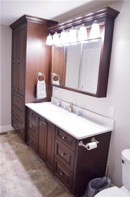 Stained hickory cabinets - Quartz countertop